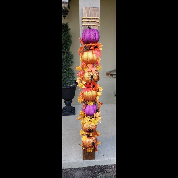 Front Door Sign - Picture 1 of 2